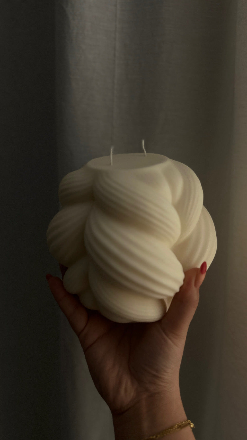 Bougie sculptée vénus  - Studio Candela