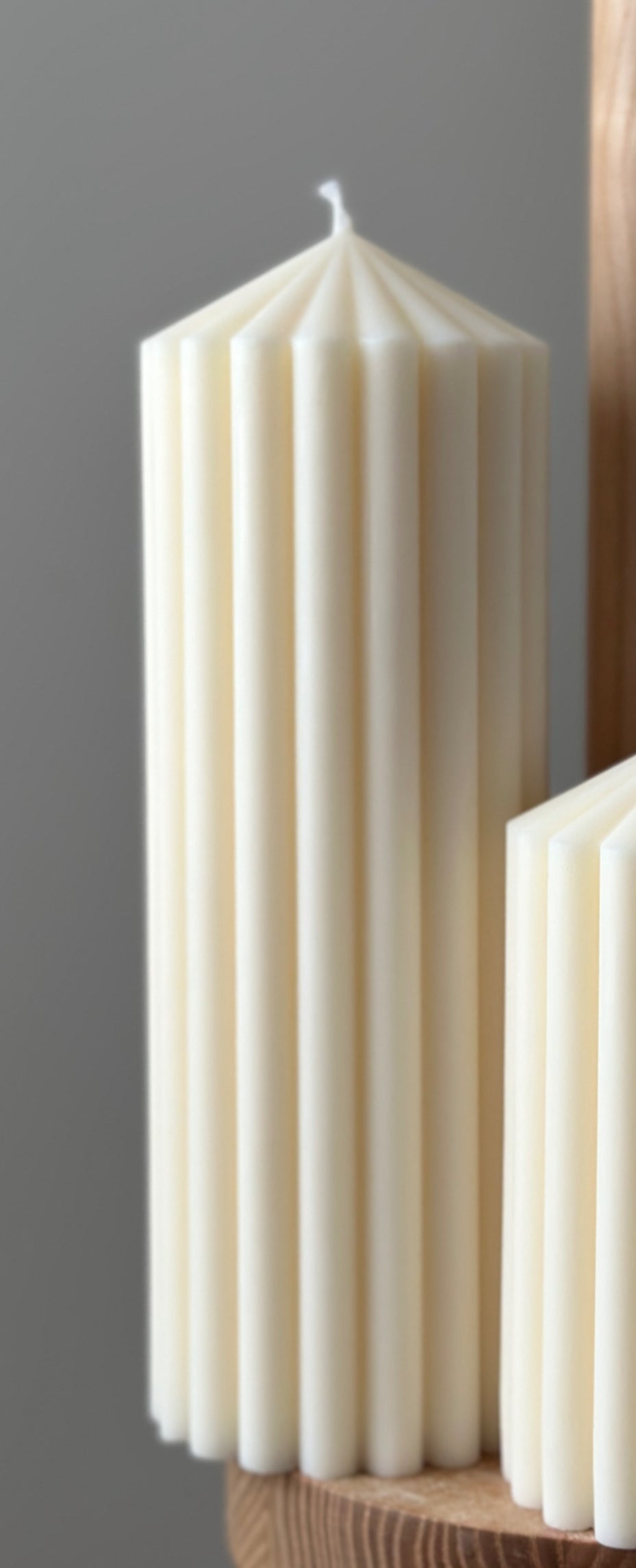 Bougie sculptée colonne  - Studio Candela
