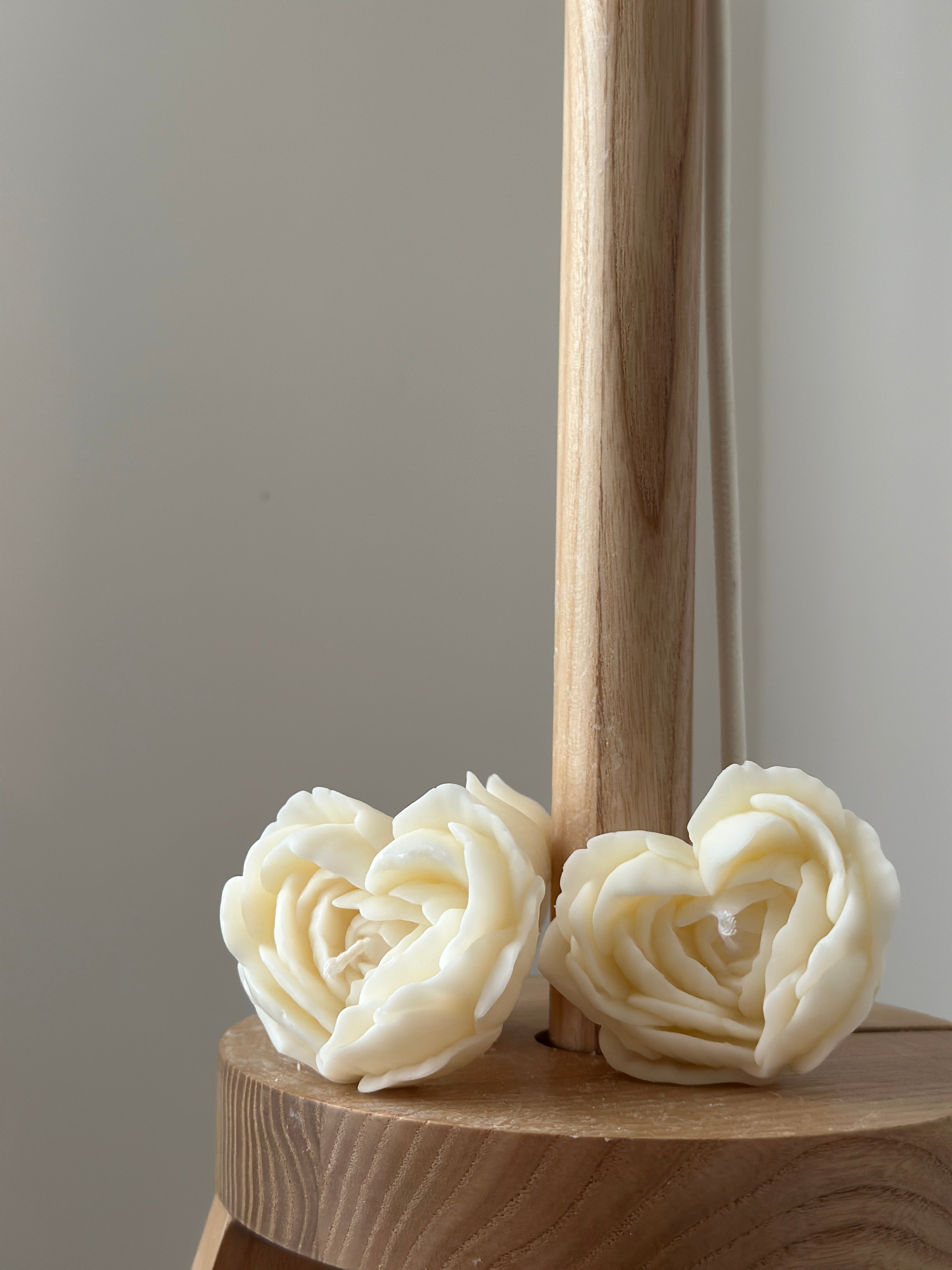 Bougie sculptée coeur d'artichaut - Studio Candela