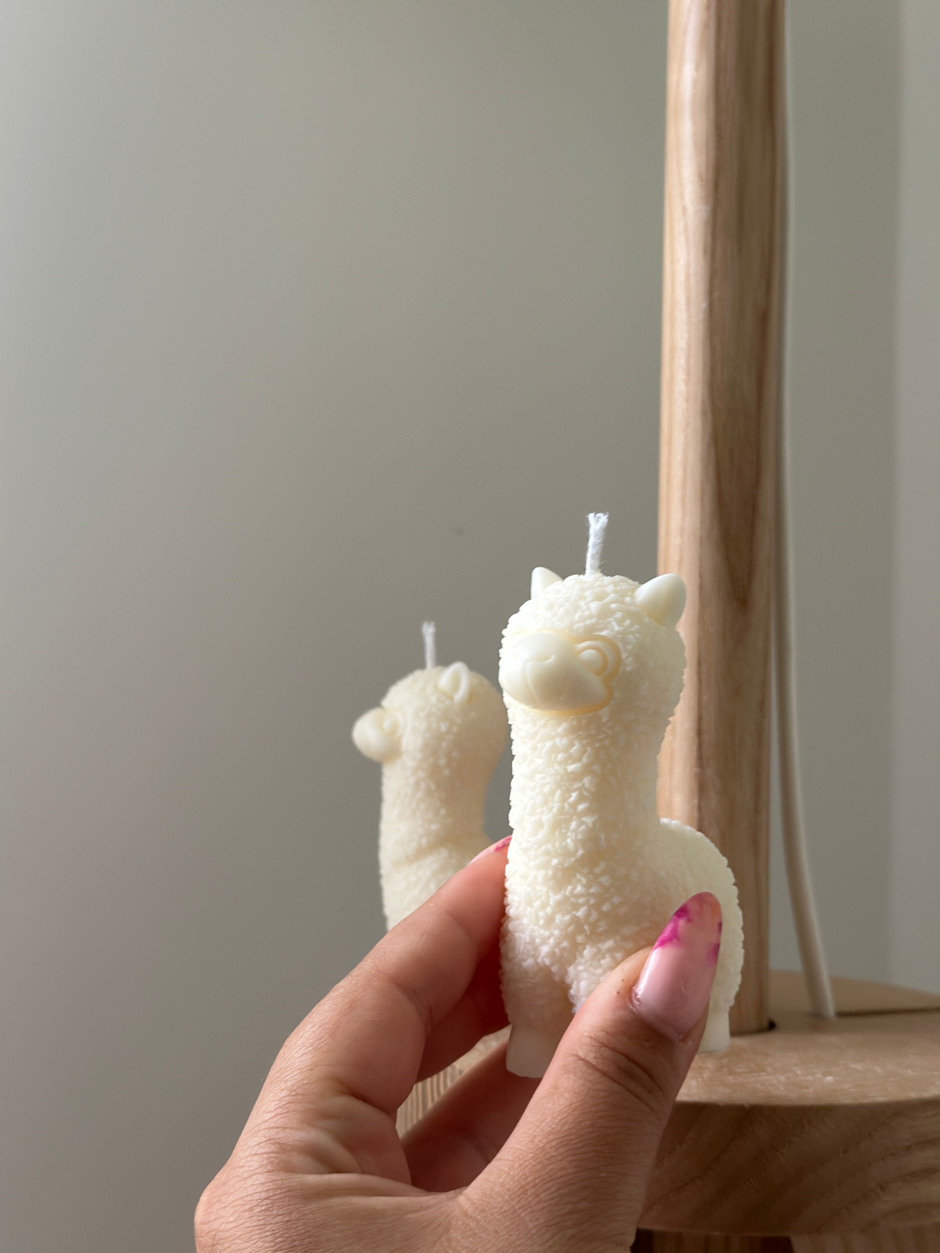 Bougie sculptée Alpaga - Studio Candela