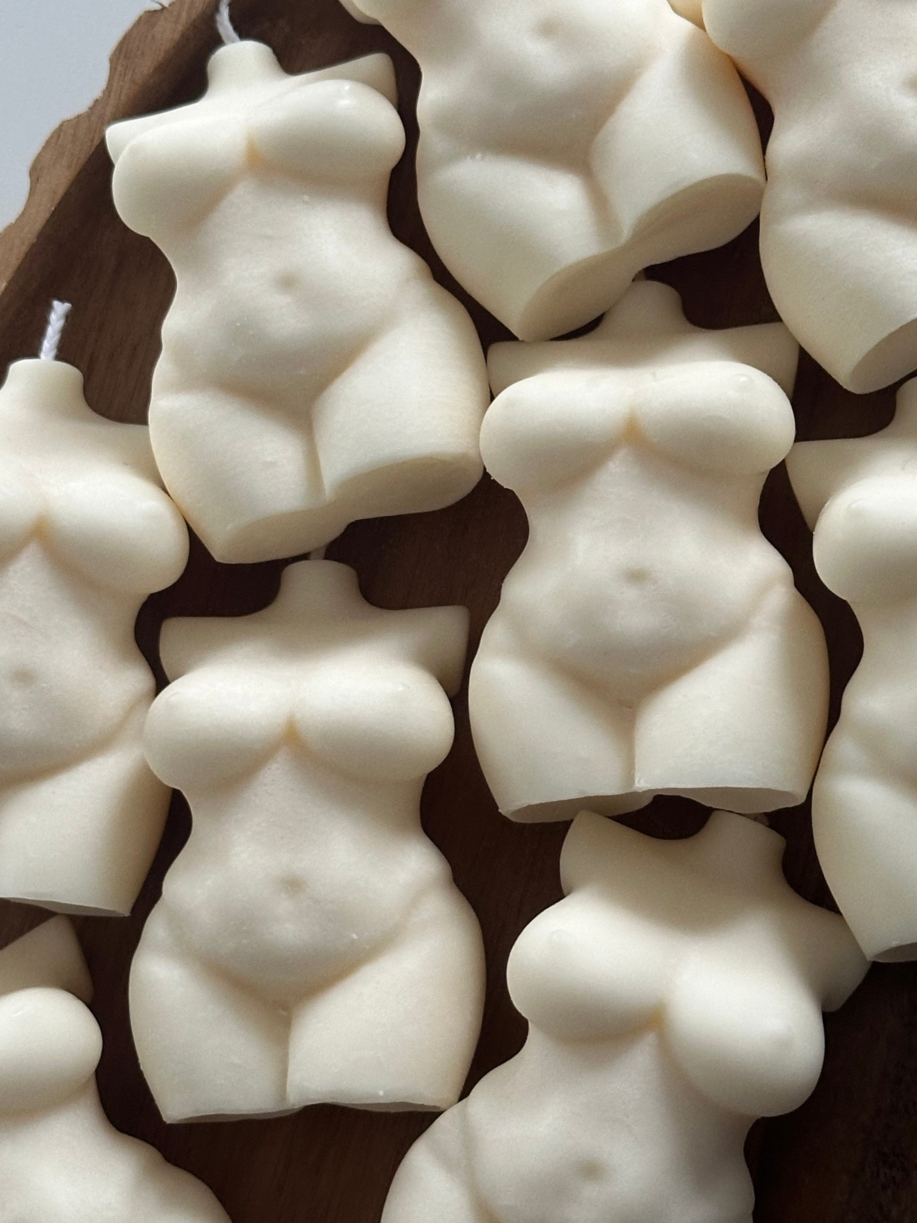 Bougie sculptée body corps de femme - Studio Candela