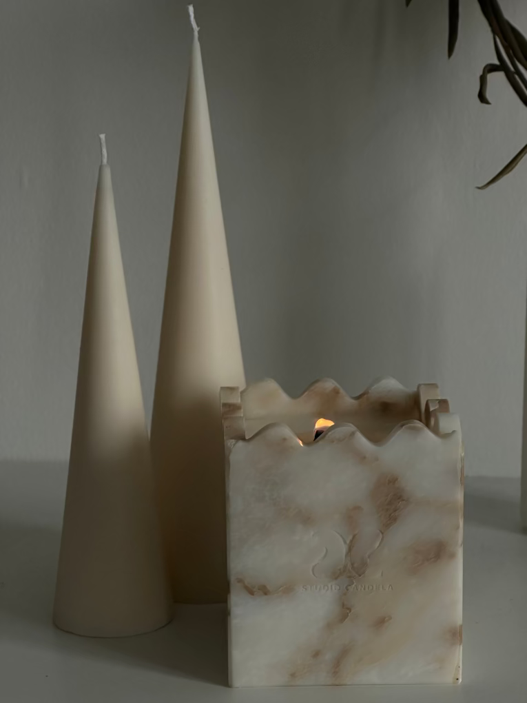 Bougie parfumée Ligne Signature Eden - pot effet marbre - Studio Candela