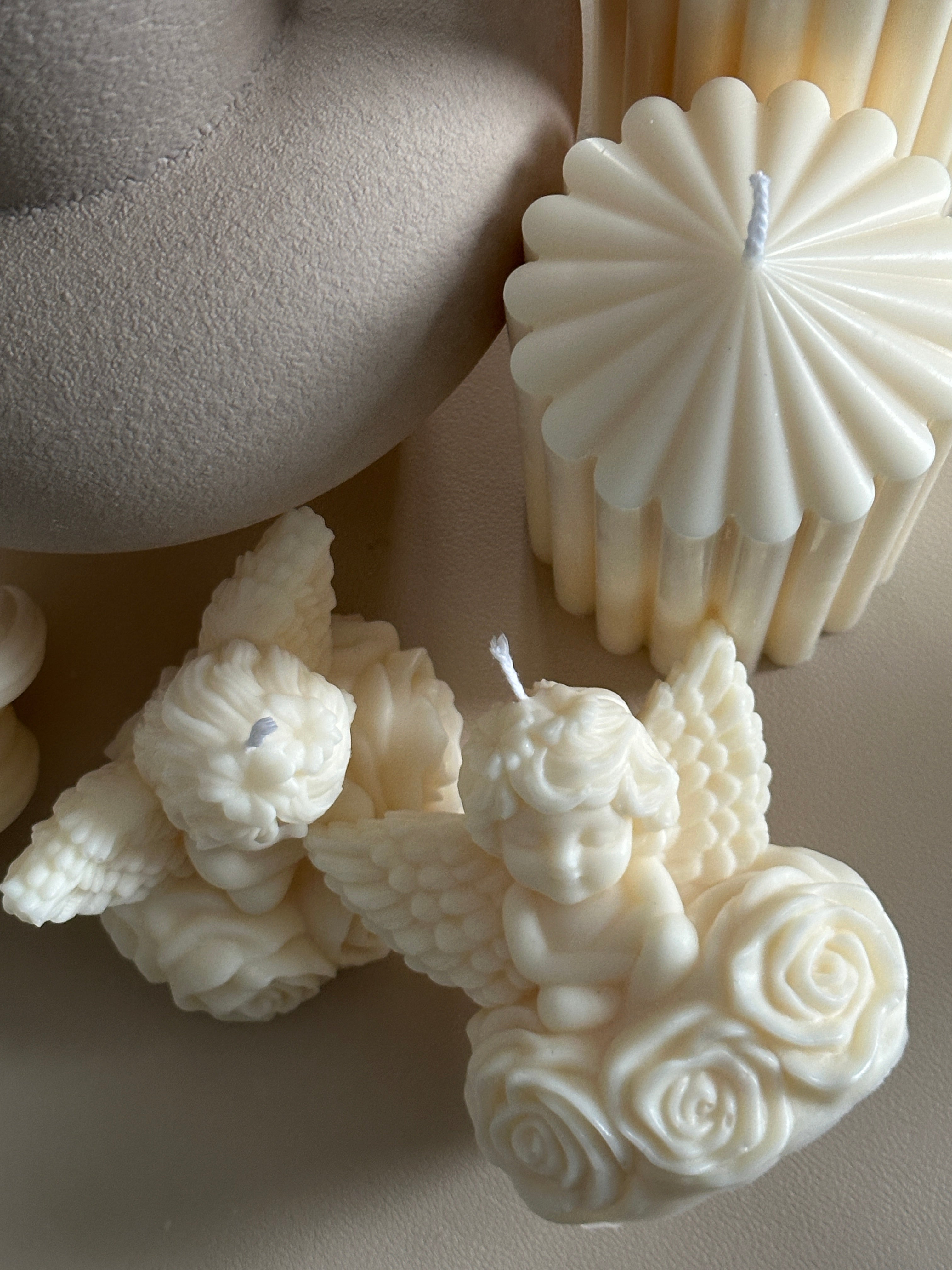 Bougie sculptée Ange - Studio Candela