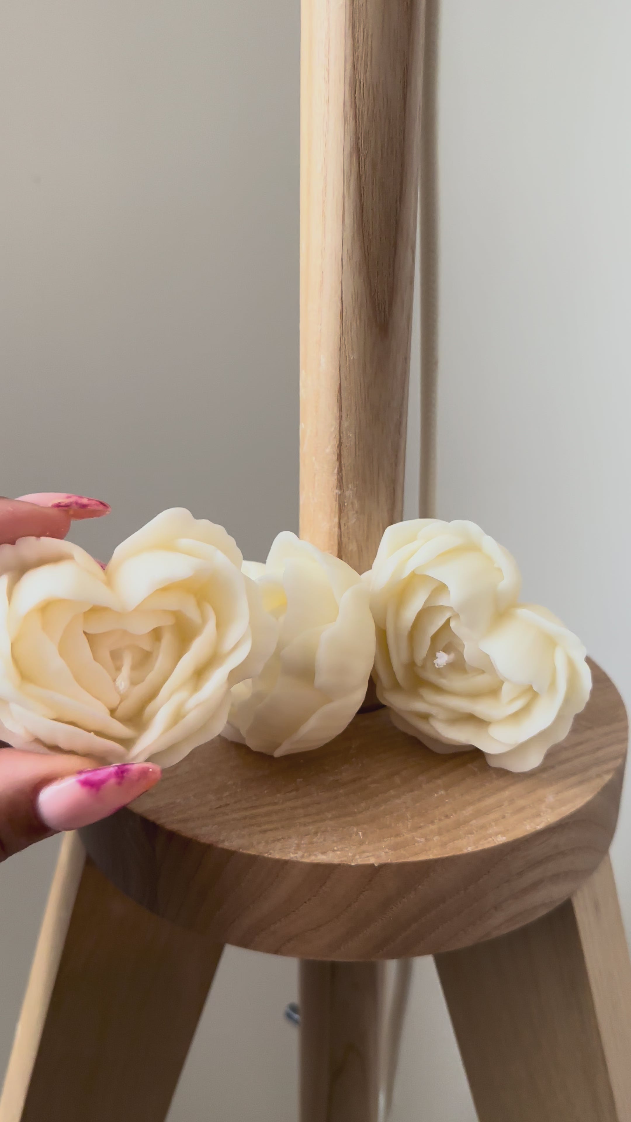 Bougie sculptée coeur d'artichaut - Studio Candela